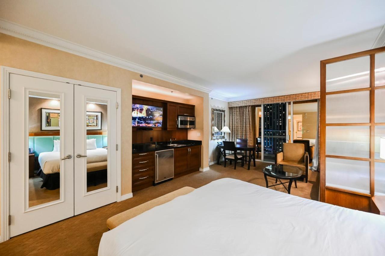 Mgm Signature Towers, Balcony Suite, Strip View - No Resort Fees! 拉斯维加斯 外观 照片
